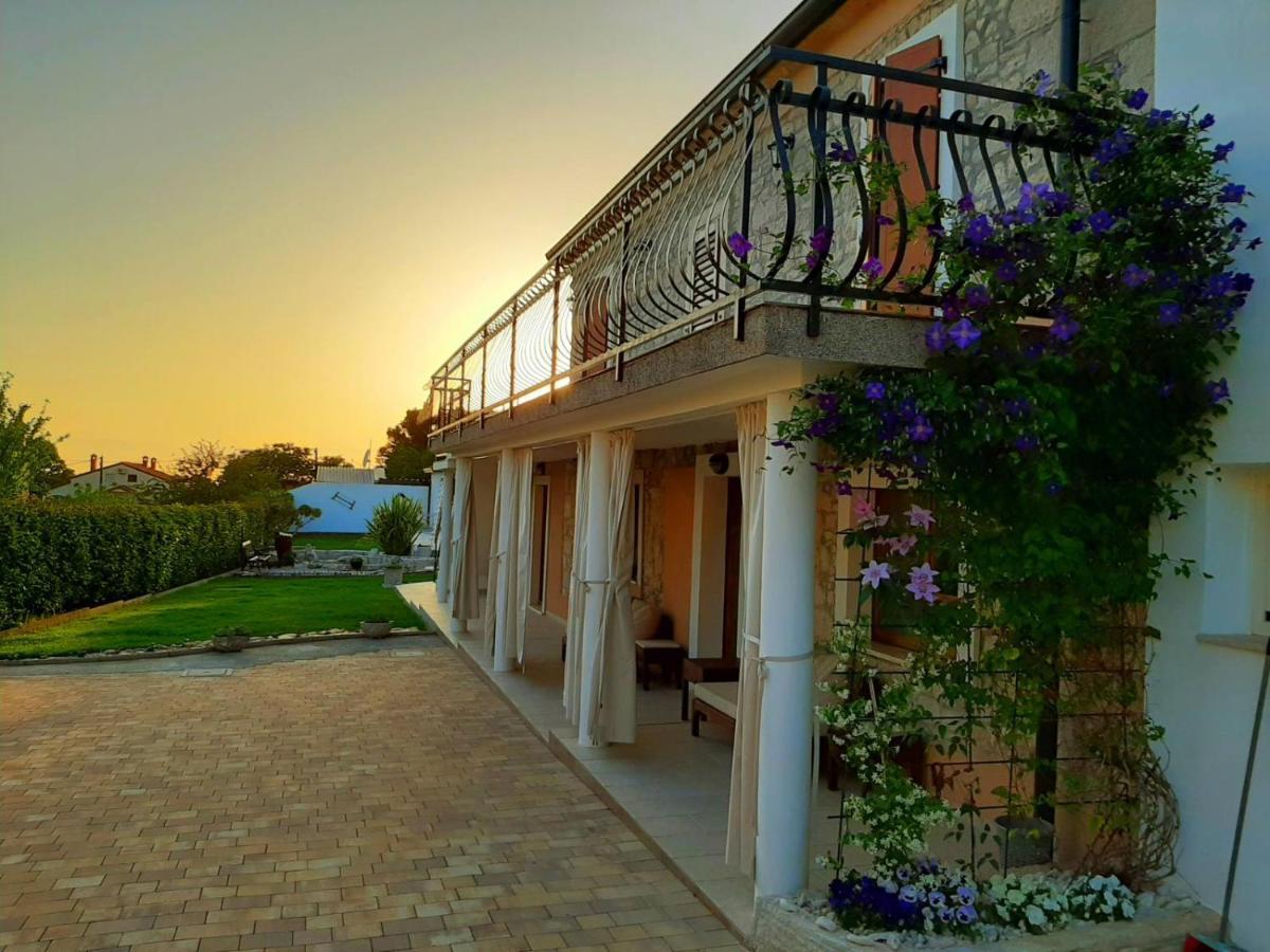 Villa Alma Kastelir Bagian luar foto