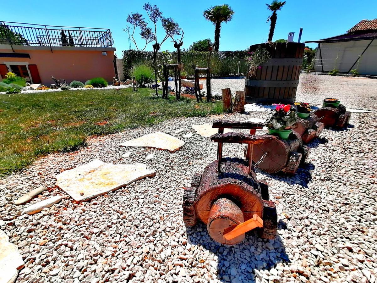 Villa Alma Kastelir Bagian luar foto