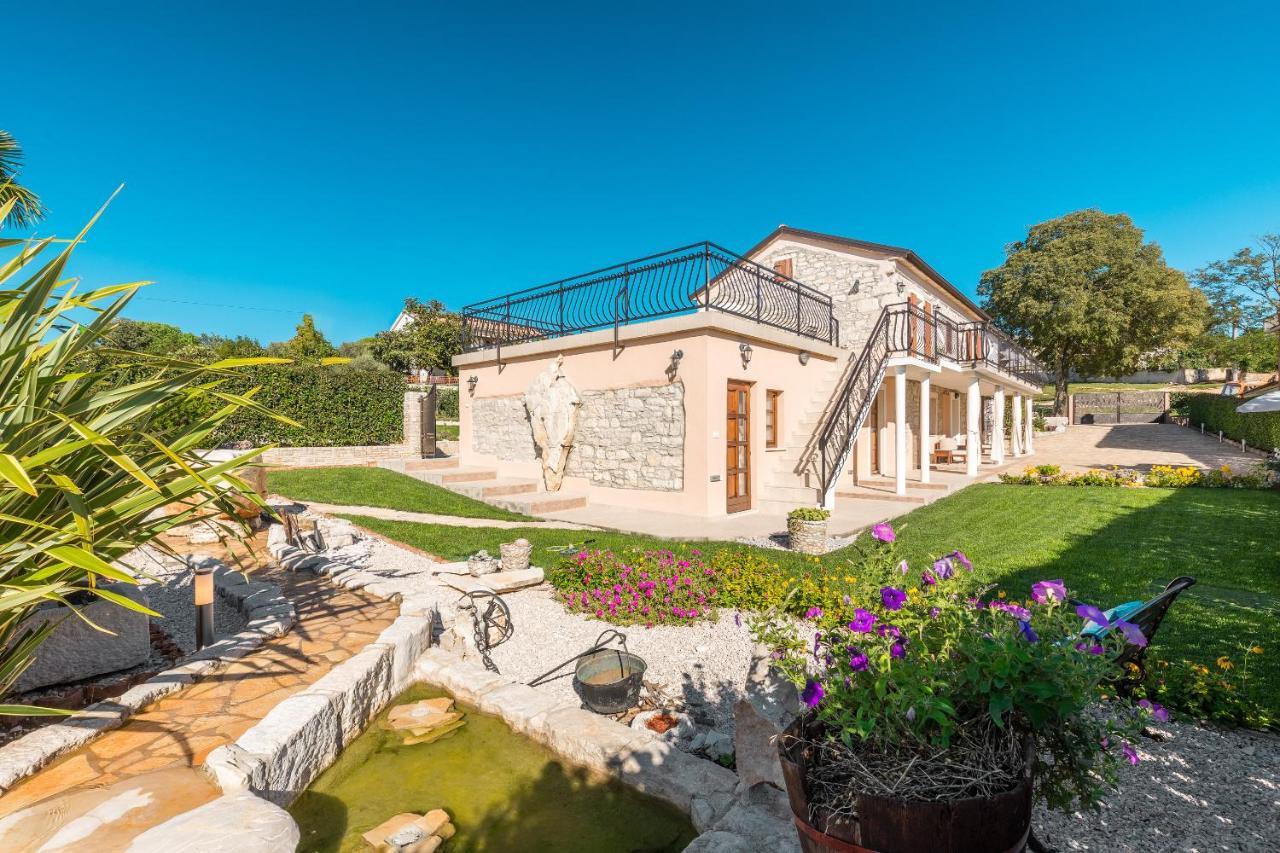 Villa Alma Kastelir Bagian luar foto