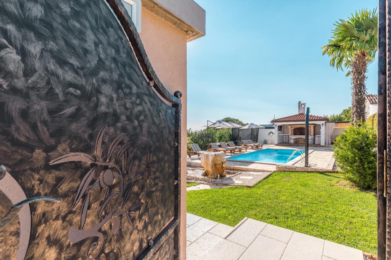 Villa Alma Kastelir Bagian luar foto